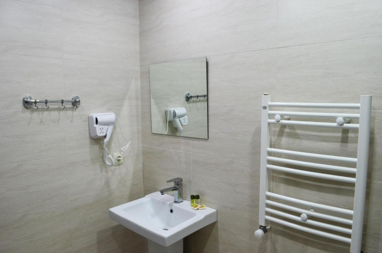 Taba Hall Boutique Hotel Achaltsiche Buitenkant foto